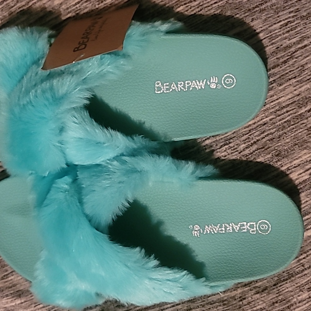 Bearpaw sandals